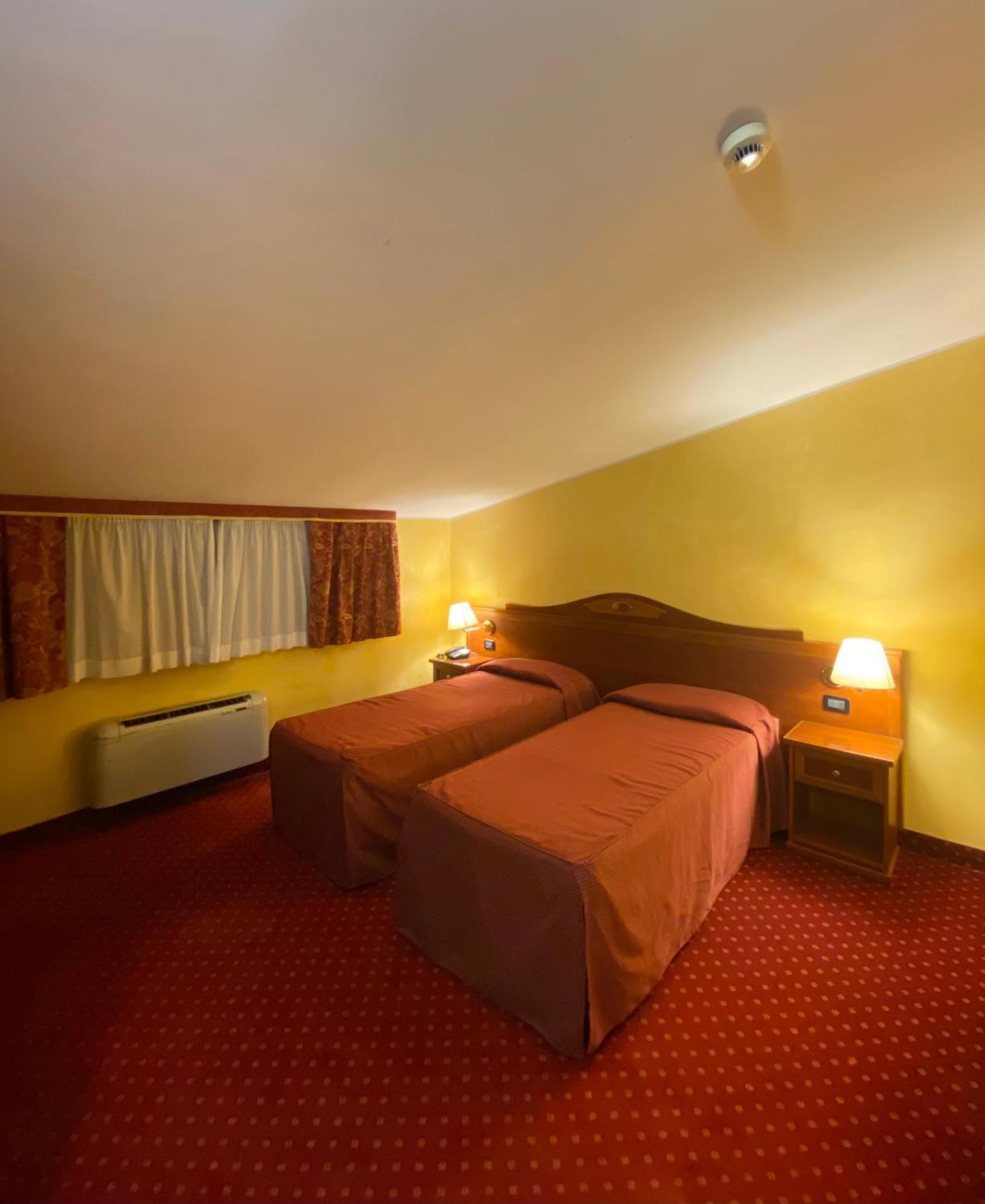 Hotel Riz B.B San Genesio ed Uniti Chambre photo